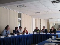 Докладчику задают вопросы