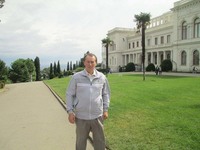 У Ливадийского дворца